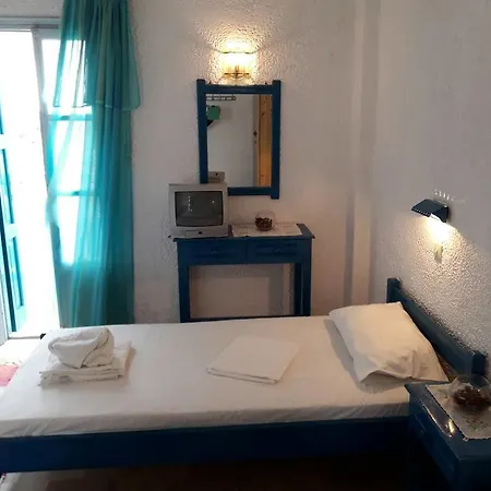 Hotel Kamari 2*