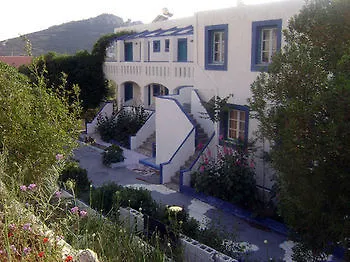 Kamari Hotel 2*
