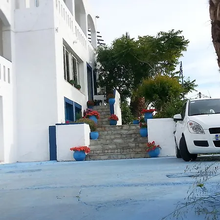 Hotel Kamari 2*